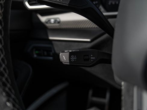 Used 2024 Lamborghini Urus Performante image 13