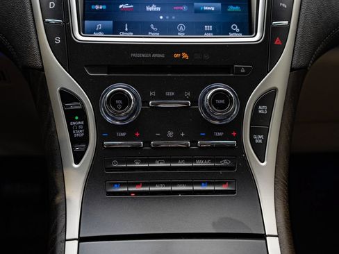 Used 2020 Lincoln Nautilus Reserve w/ Equipment Group 201A AWD/4WD image 38