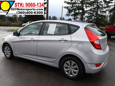 Used 2017 Hyundai Accent SE image 6
