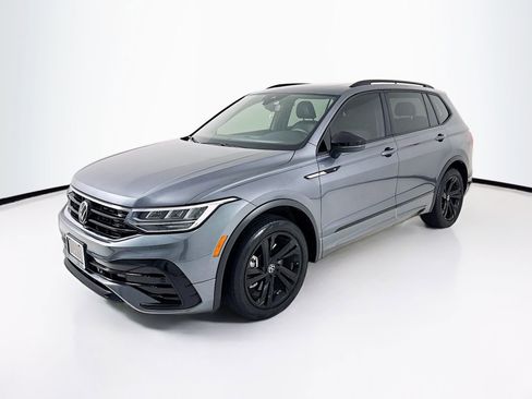 Used 2024 Volkswagen Tiguan SE R-Line w/ MDO Package, Three-Row FWD image 3