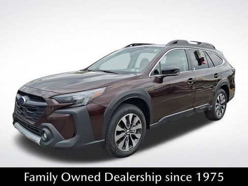 Certified 2025 Subaru Outback Limited AWD/4WD image 3