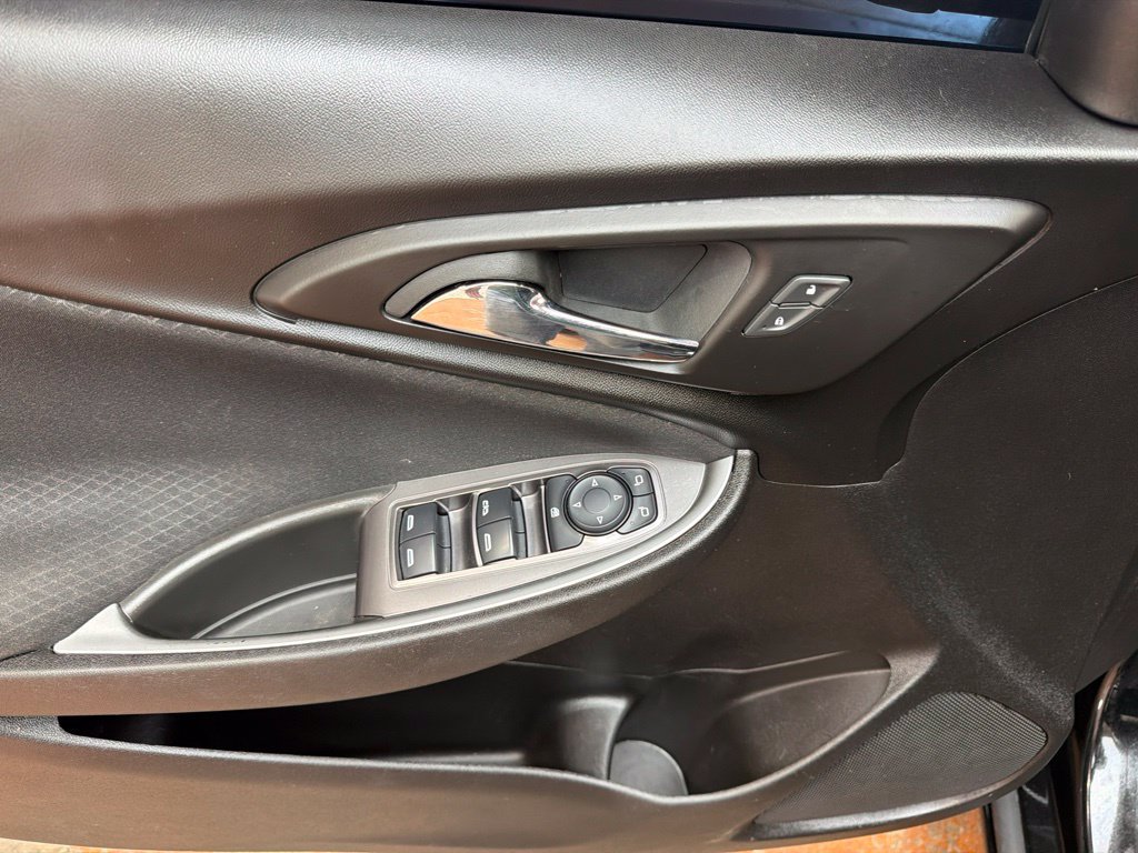 Used 2024 Chevrolet Malibu LT FWD image 23