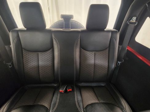 Used 2018 Jeep Wrangler Sport AWD/4WD image 12