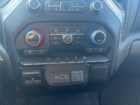 Used 2019 Chevrolet Silverado 1500 LT w/ All-Star Edition AWD/4WD image 21