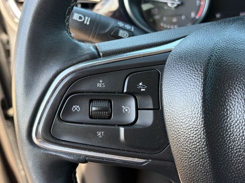 Used 2023 Buick Encore GX Preferred w/ Cold Weather Comfort Package FWD image 17