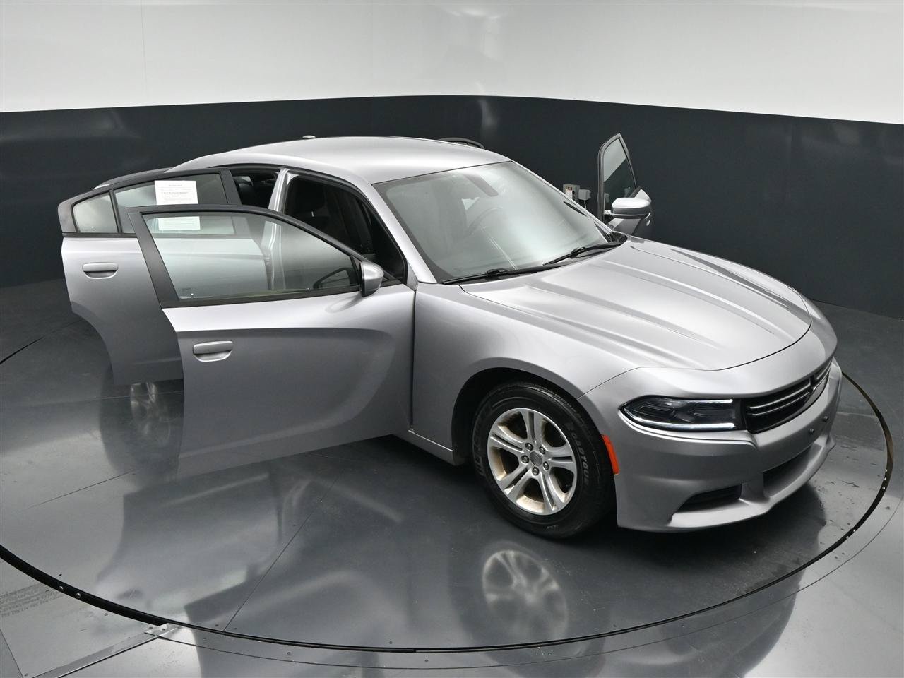 Used 2016 Dodge Charger SE w/ Popular Equipment Group RWD image 34