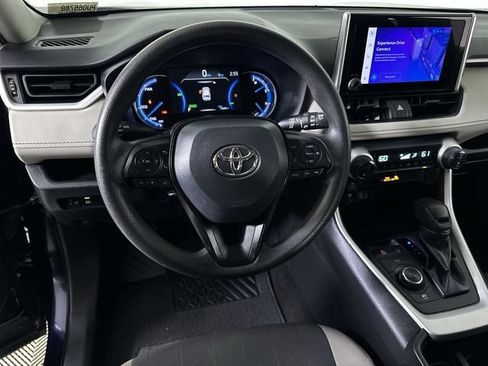 Used 2023 Toyota RAV4 XLE AWD/4WD image 21
