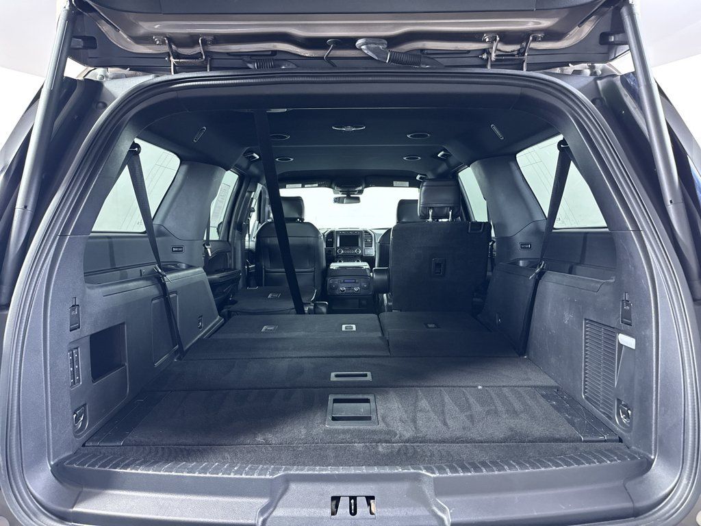 Used 2018 Ford Expedition Max Limited w/ Driver Assistance Package AWD/4WD image 9