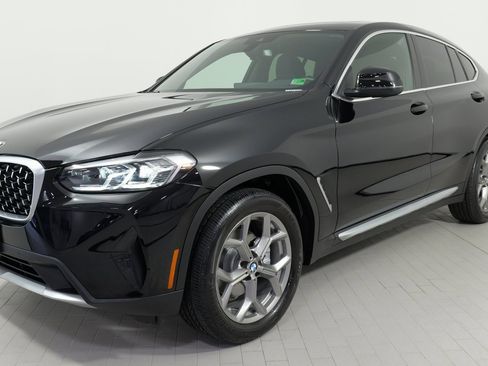 Used 2022 BMW X4 xDrive30i w/ Convenience Package image 5