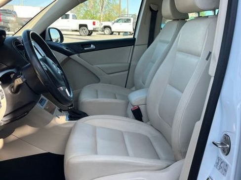Used 2017 Volkswagen Tiguan Wolfsburg Edition FWD image 30