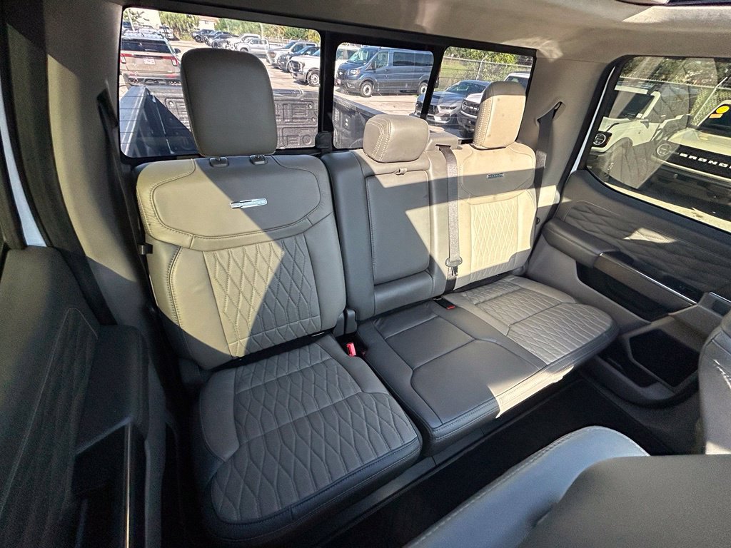 Used 2025 Ford F350 Platinum w/ Platinum Plus Package AWD/4WD image 30