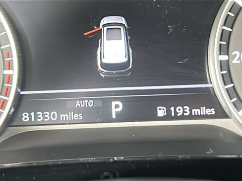 Used 2023 Nissan Pathfinder SL w/ Black Appearance Package AWD/4WD image 22