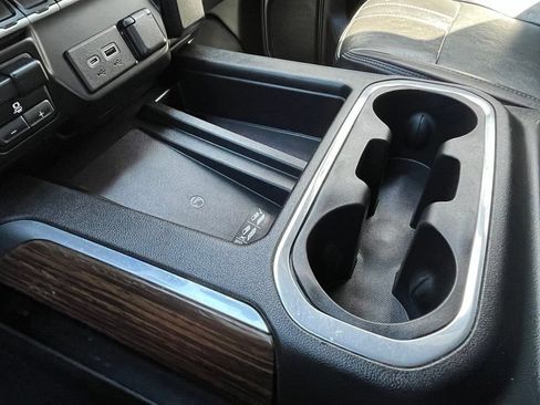 Used 2022 Chevrolet Silverado 3500 High Country w/ Technology Package AWD/4WD image 23