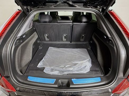 New 2026 Cadillac Optiq Sport 1 image 27