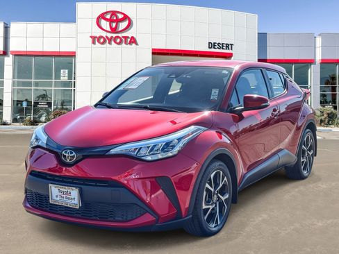 Certified 2022 Toyota C-HR XLE FWD image 3