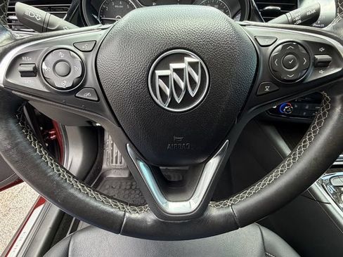 Used 2020 Buick Regal Essence AWD/4WD image 24