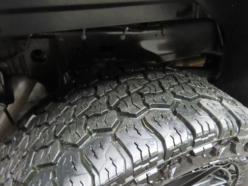 Used 2025 RAM 2500 Big Horn AWD/4WD image 41