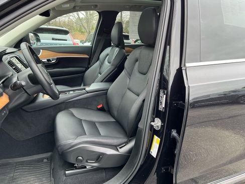 Certified 2025 Volvo XC90 T8 Core w/ Protection Package Premier AWD/4WD image 10