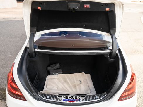 Used 2018 Mercedes-Benz S 560 4MATIC Sedan w/ AMG Line Exterior image 52