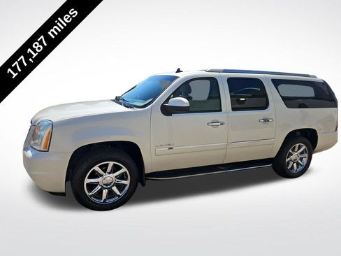 Used 2014 GMC Yukon XL Denali AWD/4WD image 2