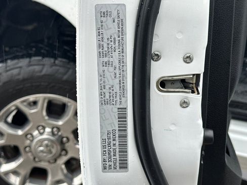 Used 2024 RAM 2500 Laramie image 29