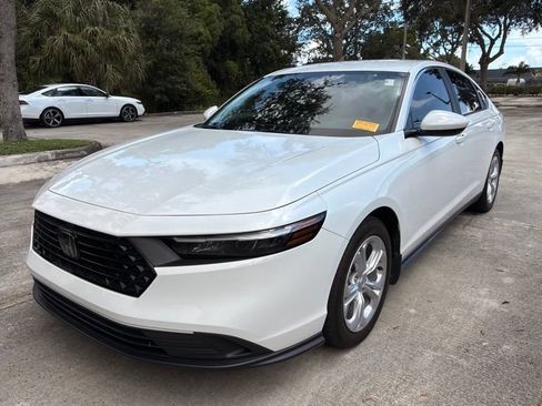 Used 2025 Honda Accord LX image 2