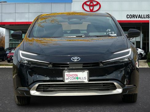 New 2026 Toyota Prius Plug-In Hybrid image 3