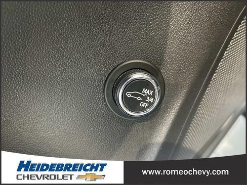 Used 2023 Buick Envision Essence AWD/4WD image 31