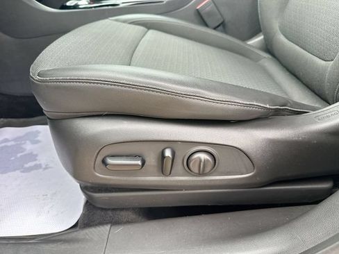 Used 2024 Buick Encore GX Preferred w/ Comfort Package AWD/4WD image 38