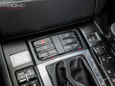 Used 2018 Porsche Macan Turbo image 81
