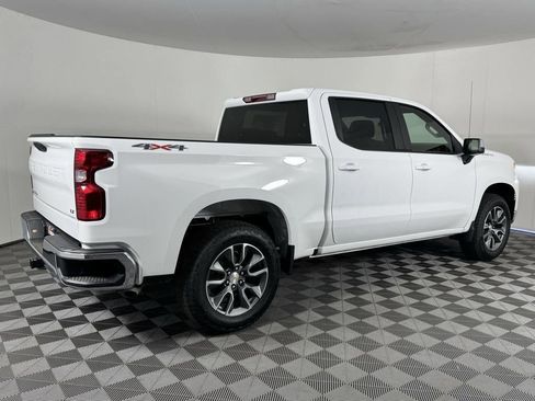 New 2025 Chevrolet Silverado 1500 LT image 3