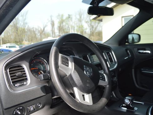 Used 2012 Dodge Charger SE w/ Sport Appearance Group image 15