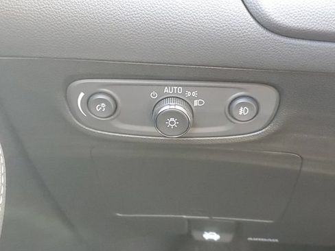 Certified 2023 Buick Encore GX Preferred w/ Cold Weather Comfort Package FWD image 18