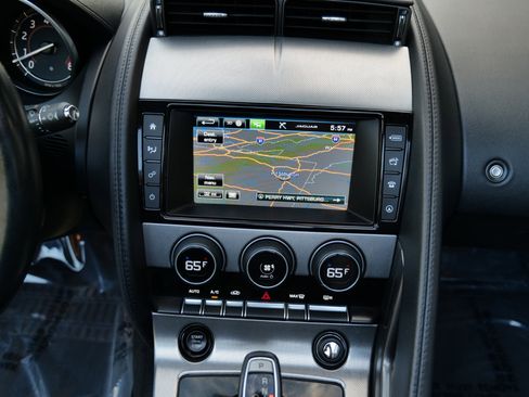 Used 2017 Jaguar F-TYPE Convertible image 21