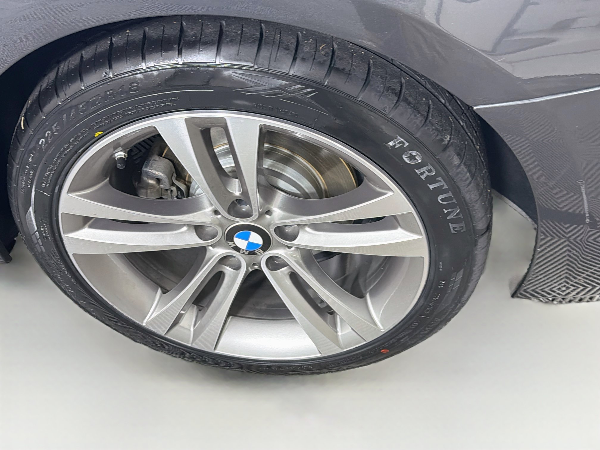 Used 2017 BMW 330i Sedan RWD image 11