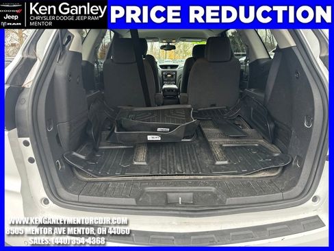 Used 2017 Chevrolet Traverse LT image 20