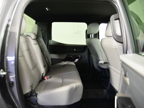 Used 2025 Toyota Tundra Limited image 21