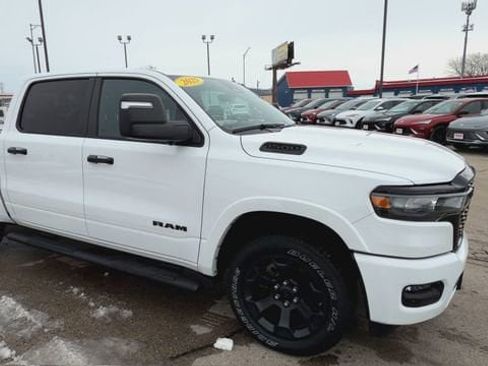 Used 2025 RAM 1500 Big Horn AWD/4WD image 2