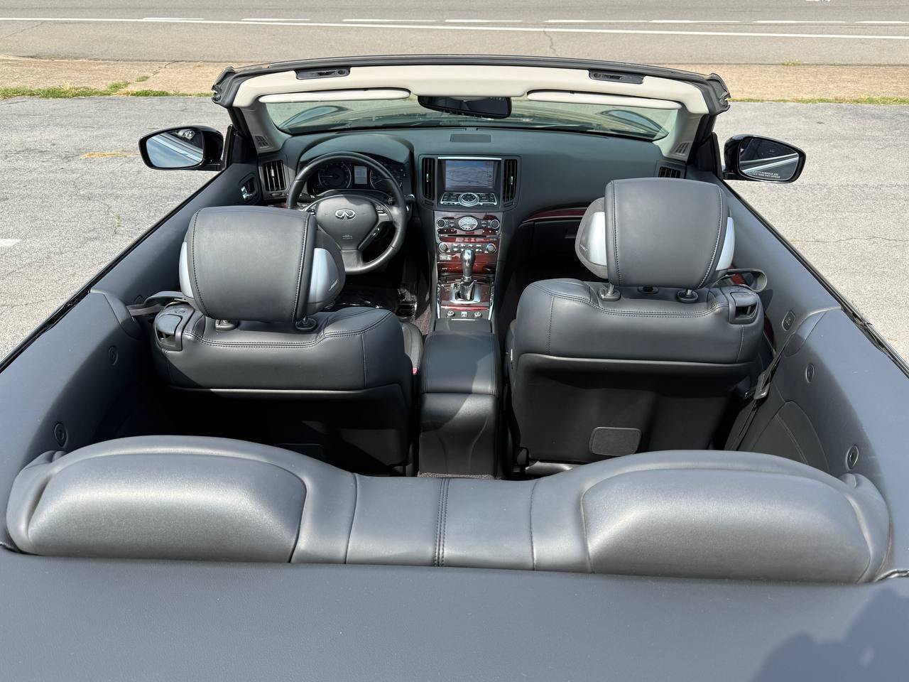 Used 2012 INFINITI G37 Convertible w/ Premium Pkg RWD image 31