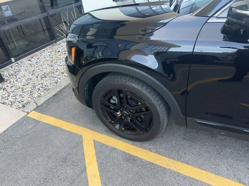 Used 2024 Kia Telluride SX X-Line AWD/4WD image 9