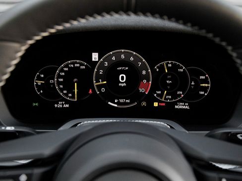 Certified 2025 Porsche 911 GT3 RWD image 23