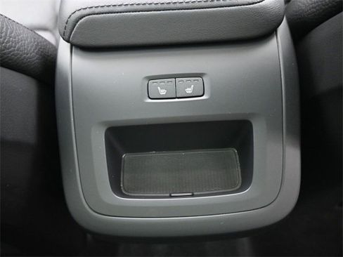 Used 2024 Volvo XC60 B5 Plus w/ Climate Package image 30