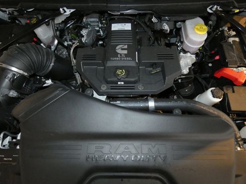 Used 2022 RAM 2500 Limited image 33