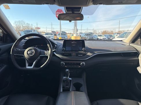 Used 2022 Nissan Altima 2.5 SR image 18