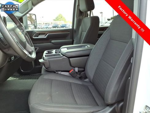 Used 2025 Chevrolet Silverado 2500 LT w/ Convenience Package image 20