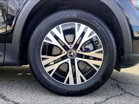 Used 2026 Mercedes-Benz GLB 250 4MATIC image 9