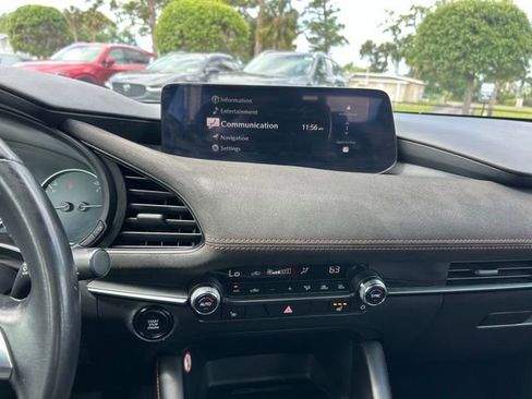 Used 2024 MAZDA MAZDA3 s image 23