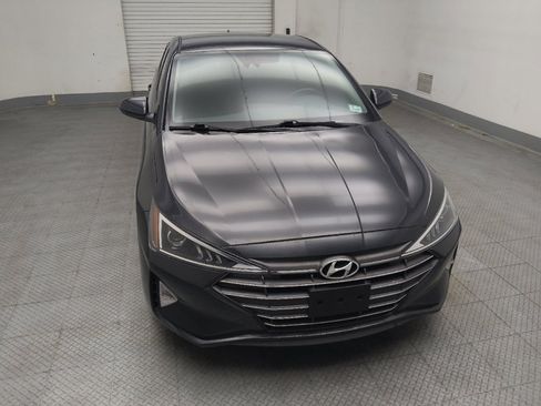 Used 2020 Hyundai Elantra SEL FWD image 14