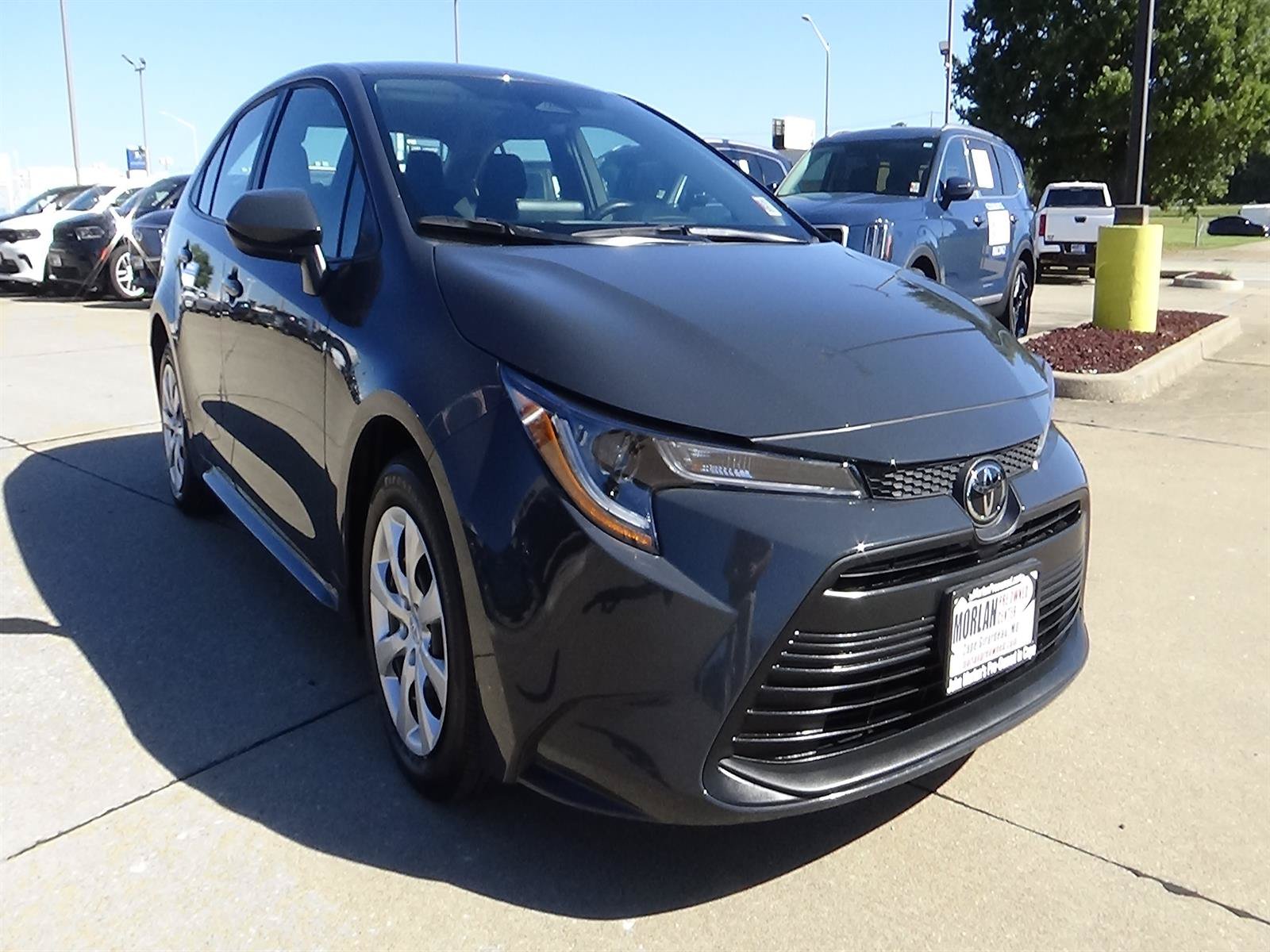 Used 2026 Toyota Corolla LE FWD image 5