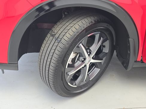 Used 2025 Honda HR-V EX-L image 32